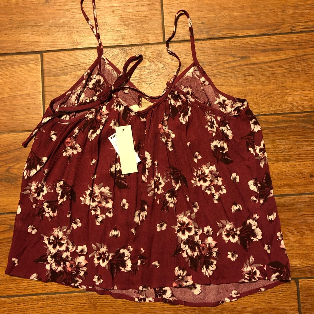 Floral strapped top - Picture 2 of 2